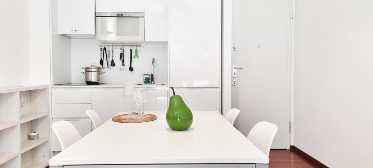 Appartement Joivy Superb Flat, 2 Balconies & Skyscrapers View à Milan Extérieur photo